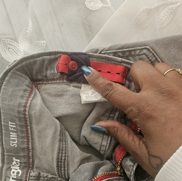 Kids slim fit wrangler jeans with oversized pockets urban retro style size 6 reg - Picture 9 of 11